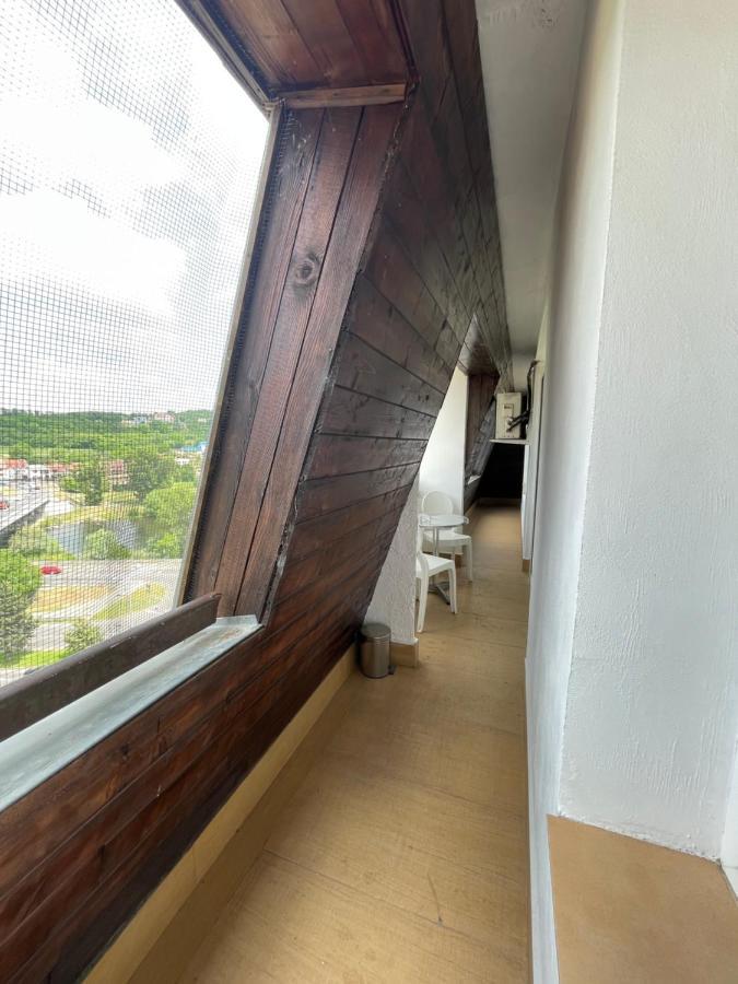 Lovely 3 Bedrooms Apartament Oradea Luaran gambar